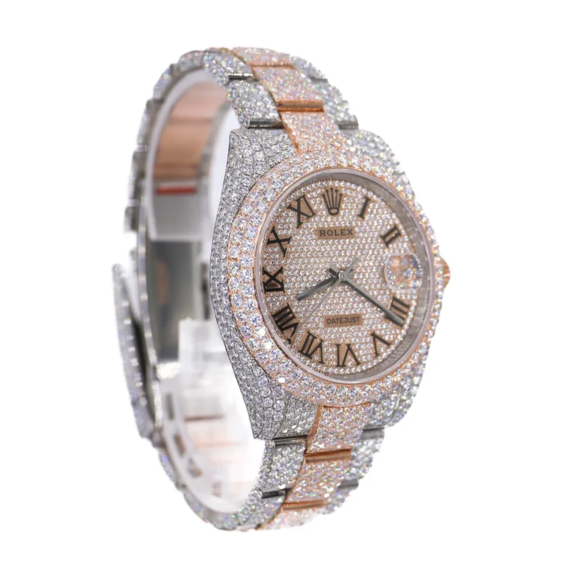 Can I wear a moissanite watch daily?